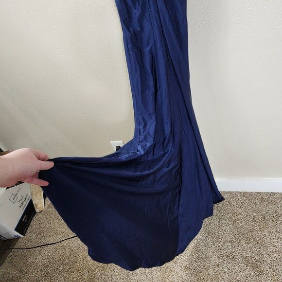 La Femme Navy Trumpet Off Shoulder Sexy Classic Beauty Size 0 28450 - Picture 13 of 16